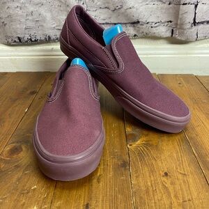 Vans slip on sneakers Mens size 9, Womens size 10.5 purple mulberry color